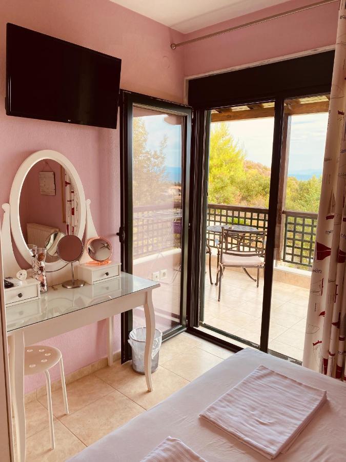 Detached Villa With Sea View Ханиоти Екстериор снимка